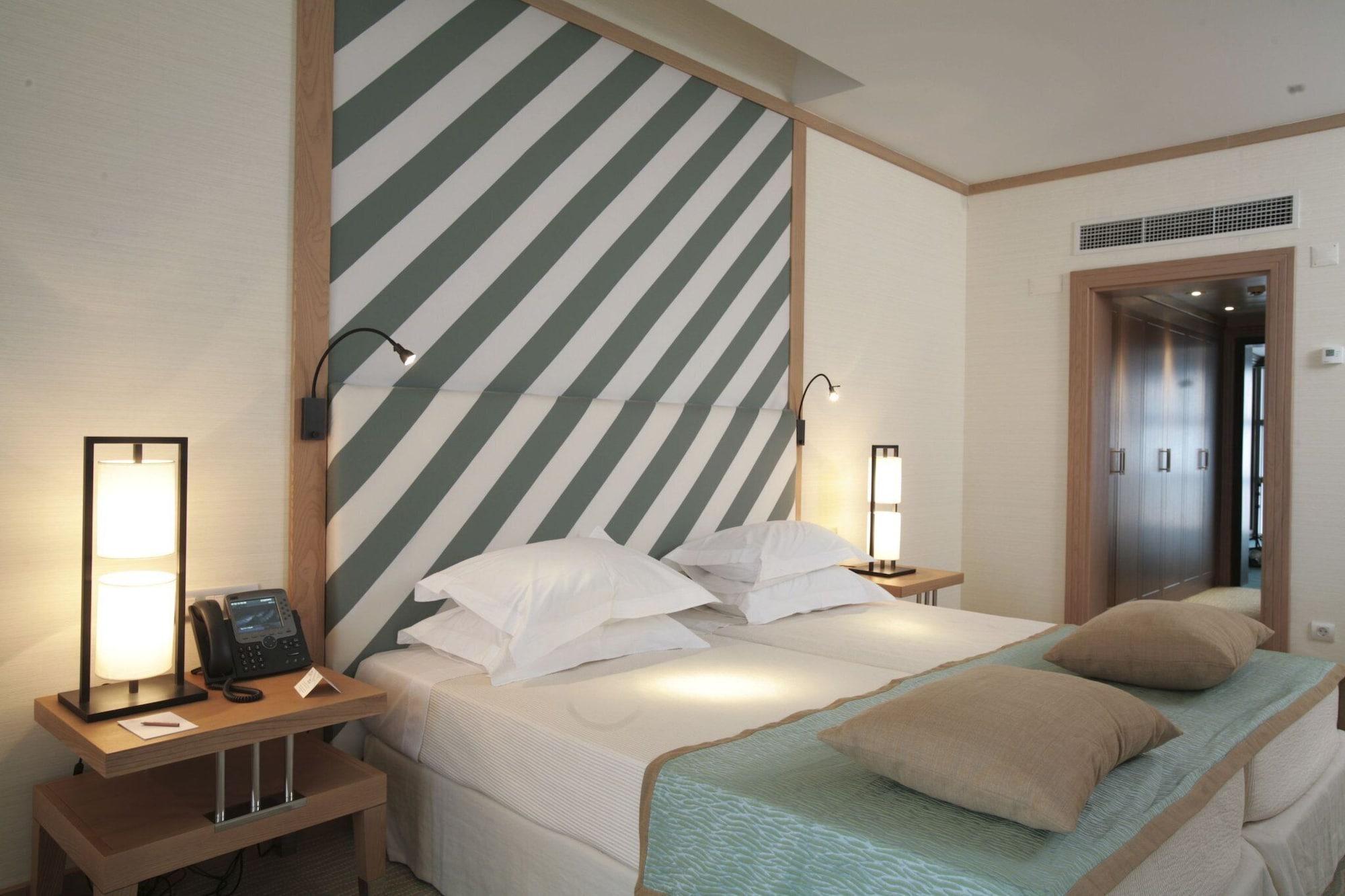 Sesimbra Hotel&Spa Exterior foto A bedroom at the hotel
