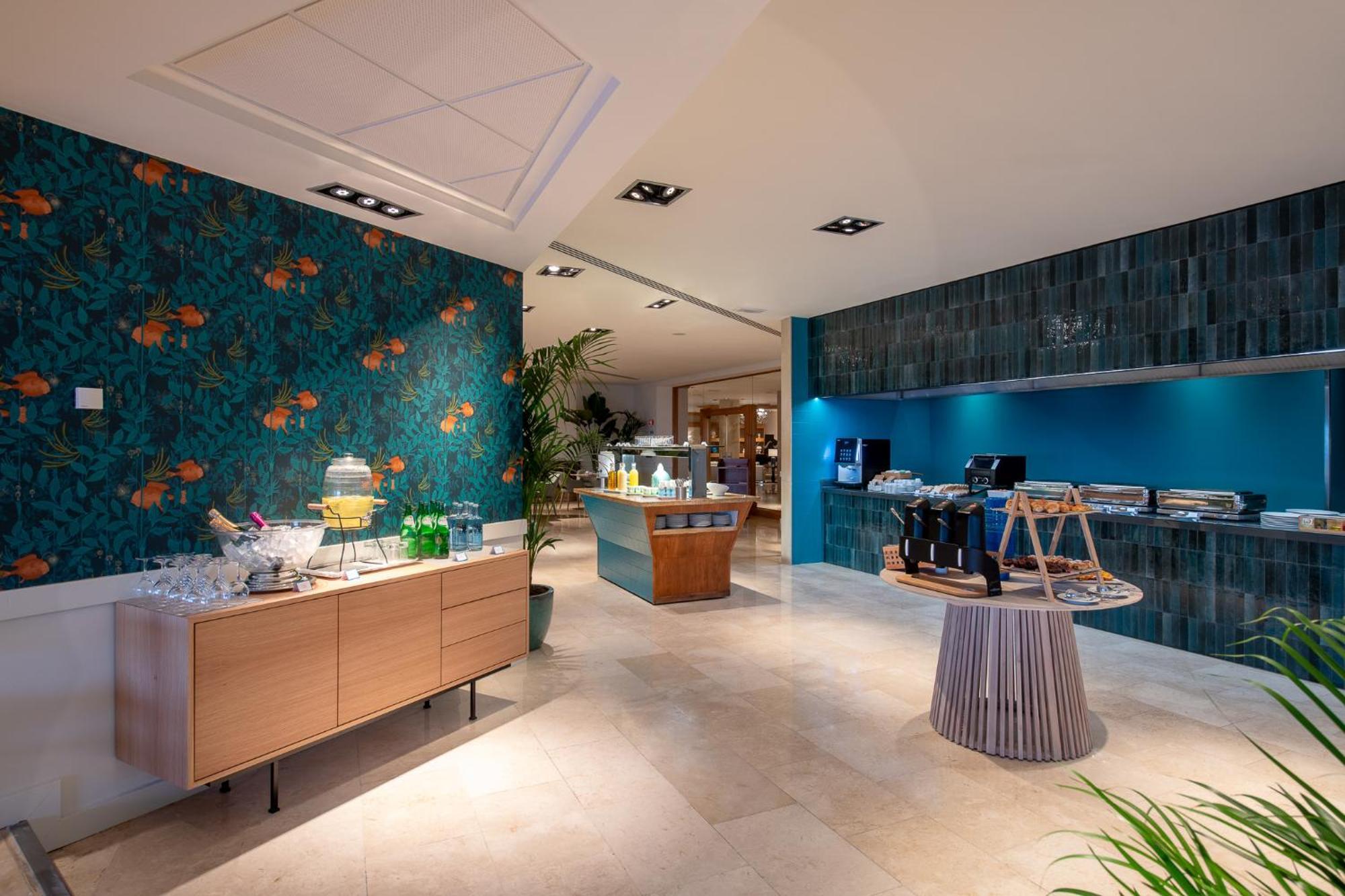 Sesimbra Hotel&Spa Exterior foto The Club Lounge at the hotel