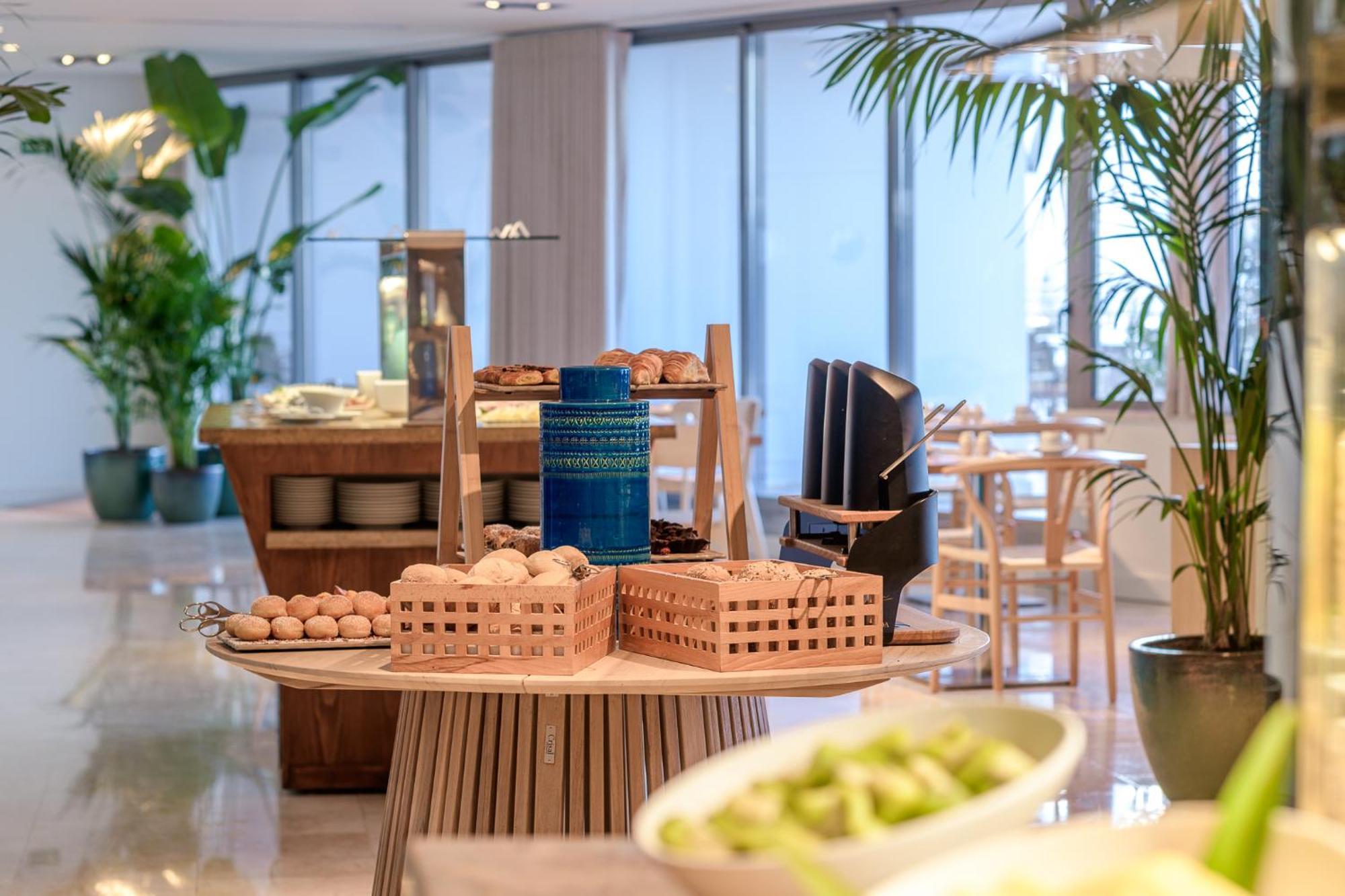 Sesimbra Hotel&Spa Exterior foto The Lounge at the airport
