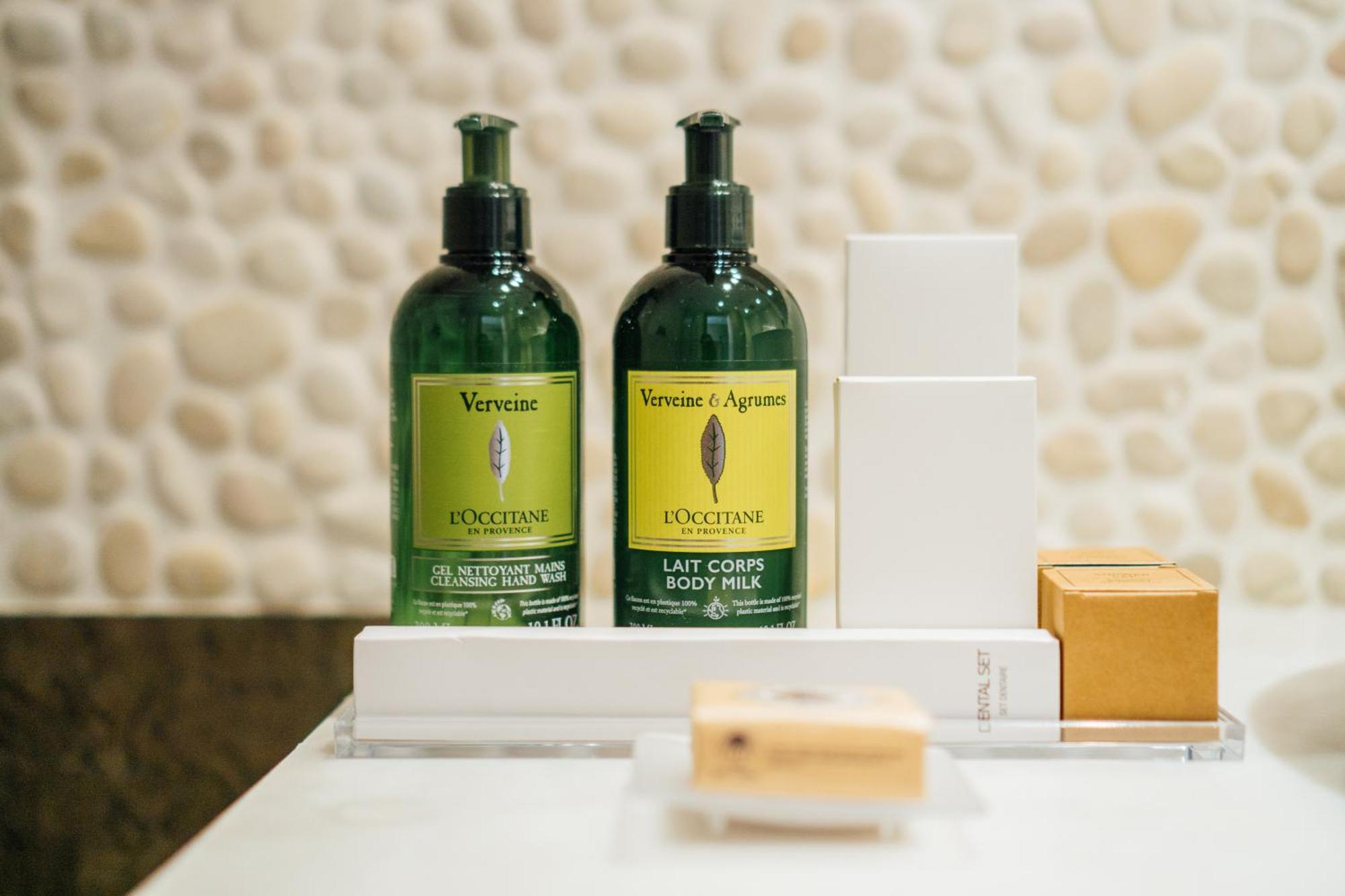 Sesimbra Hotel&Spa Exterior foto L'OCCITANE products